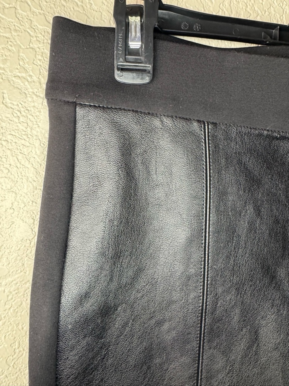 Ann Taylor Faux Leather Front Panel Pants Black Pull On Leggings Size 6 - Picture 6 of 7
